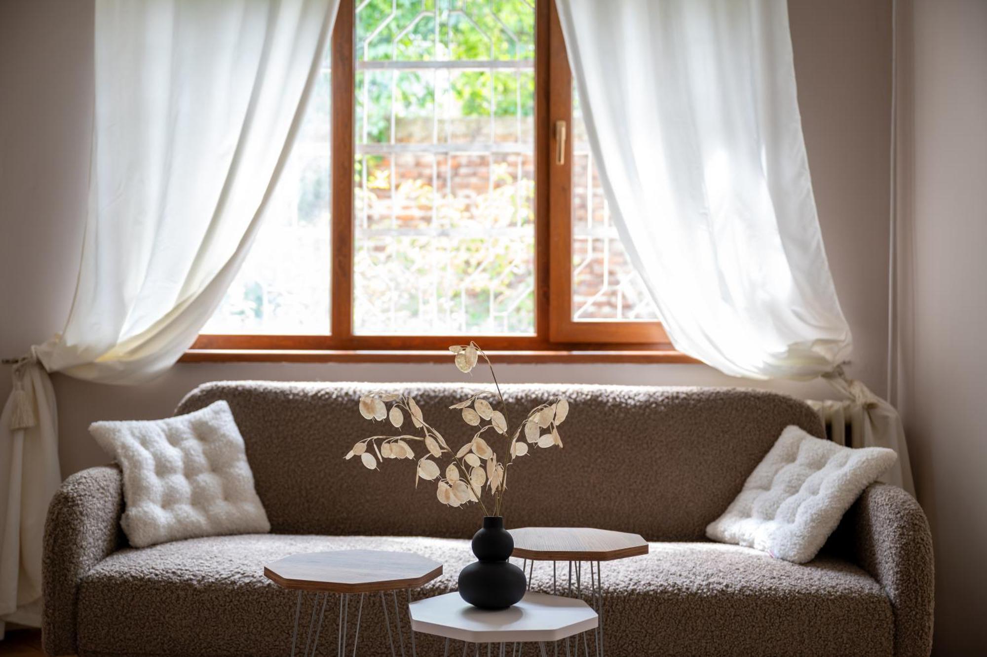 Beautiful Two-Bedroom Apartment In City Center Sofia Luaran gambar
